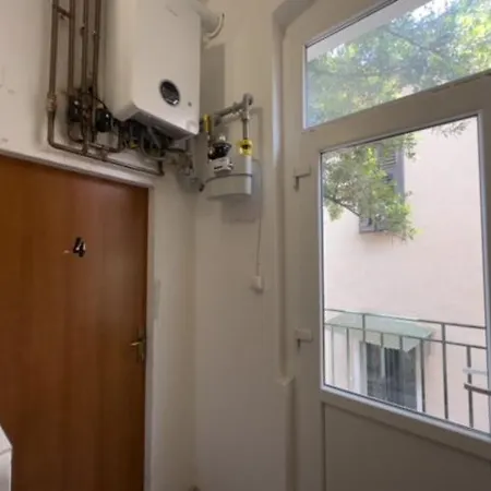 Edo 3 Apartment
